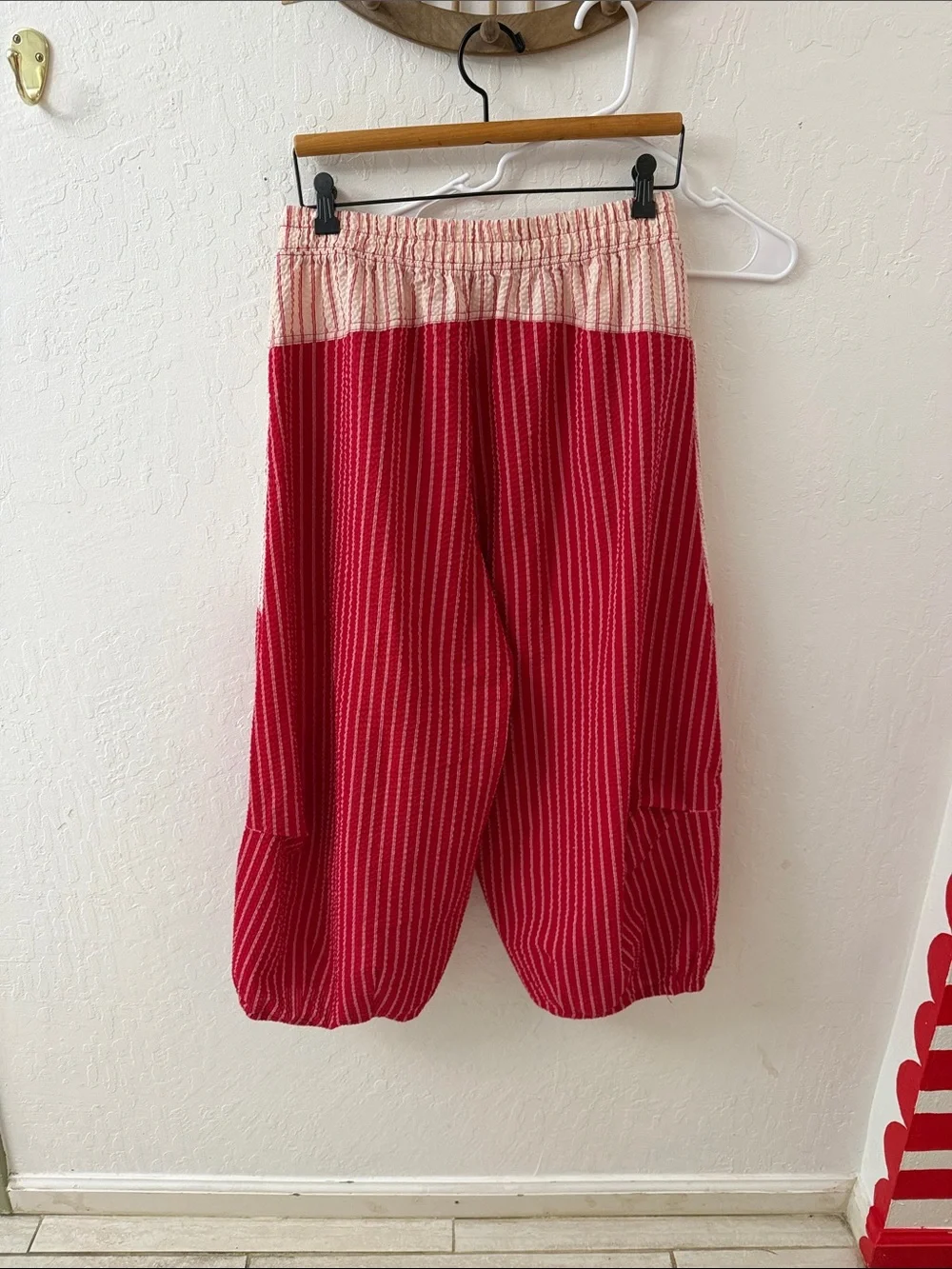 Free People Intimately Stripes Red Pocket Balloon Barrel Parachute Pants small - Picture 5 of 5